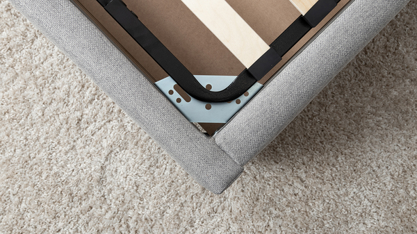 Кровать Миа 140 рогожка серый, кант желтовато-коричневый с ортопедическим основанием и подъемным механизмом